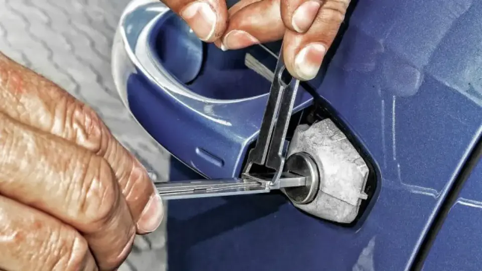 Abrir coche sin llave - Guía segura y legal